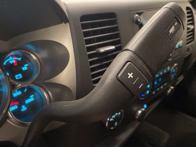Used 2011 Red GMC SLE image 31