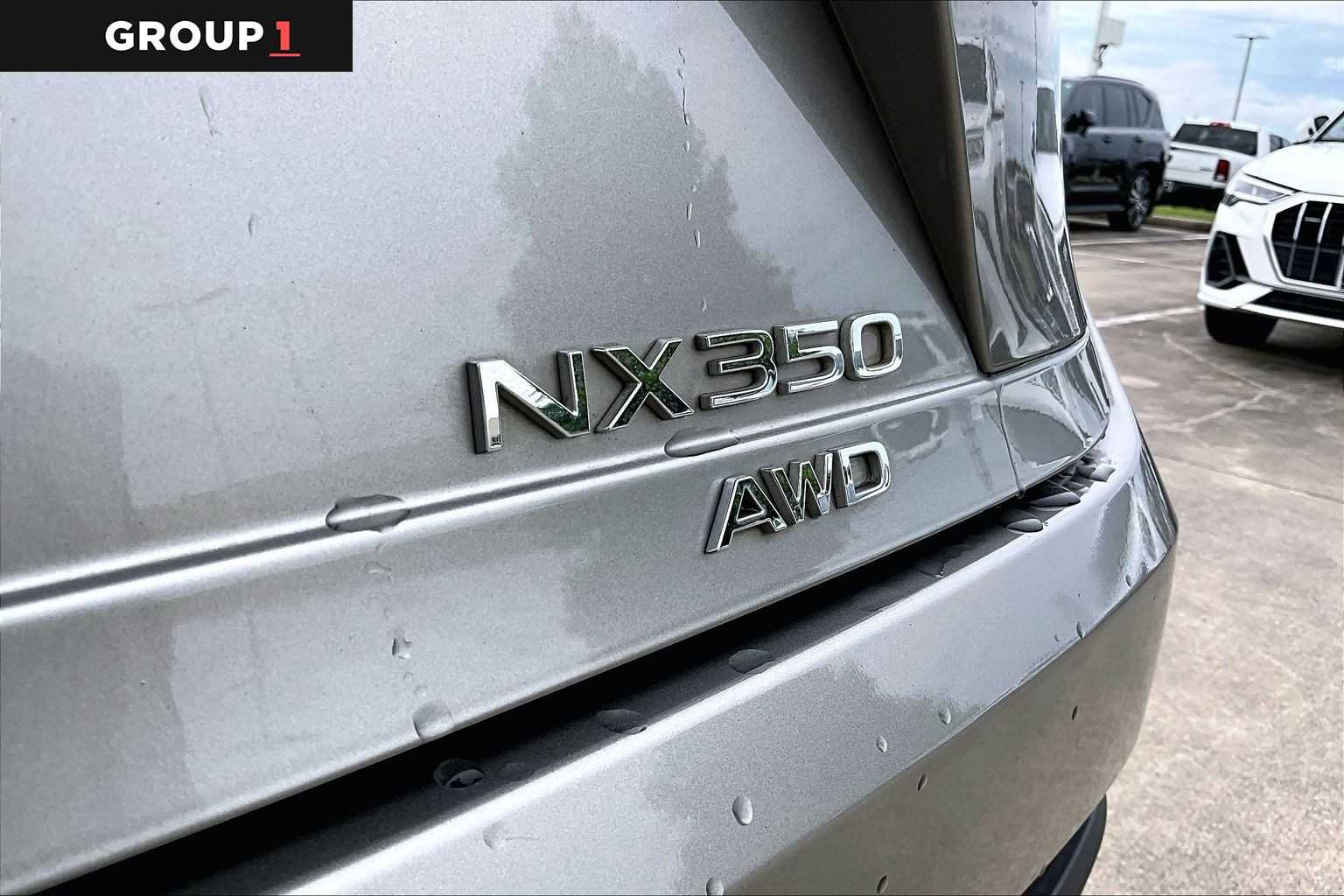 Used 2024 Atomic Silver Lexus Premium image 28