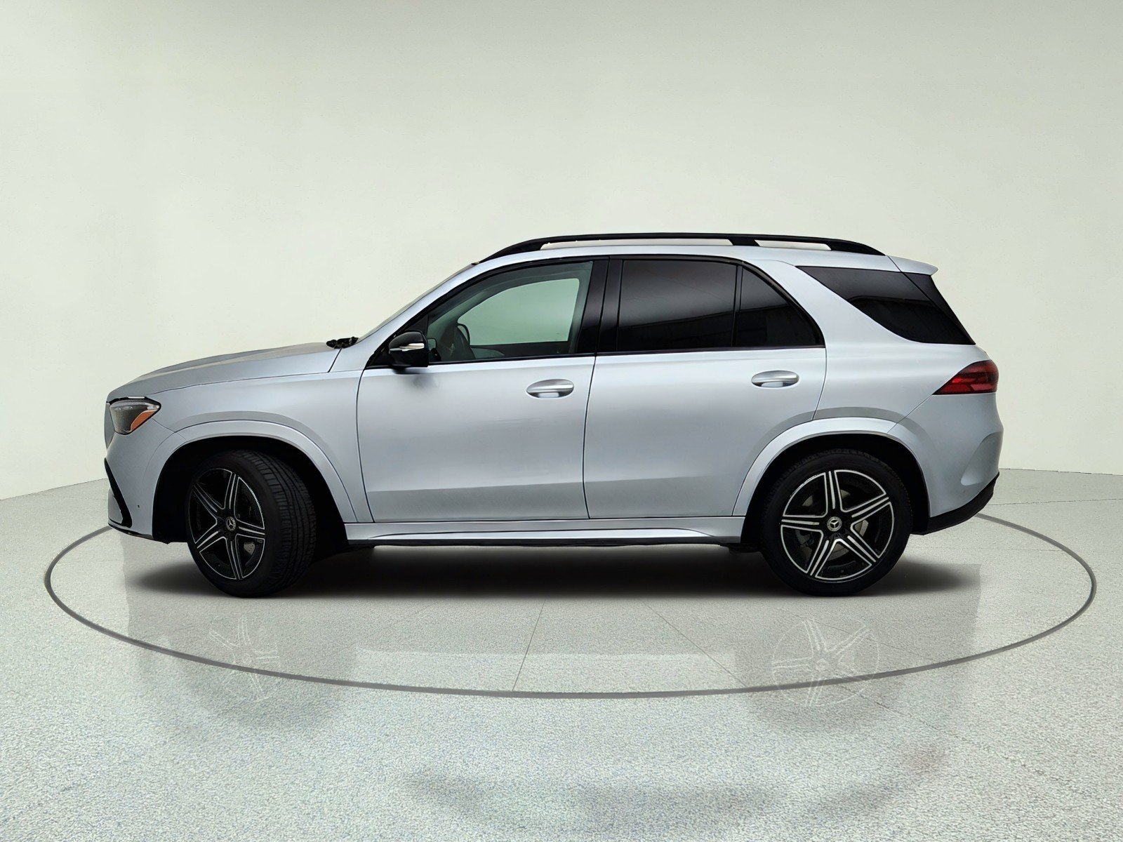 New 2026 Cirrus Silver Metallic Mercedes-Benz GLE 350 4MATIC® SUV image 14