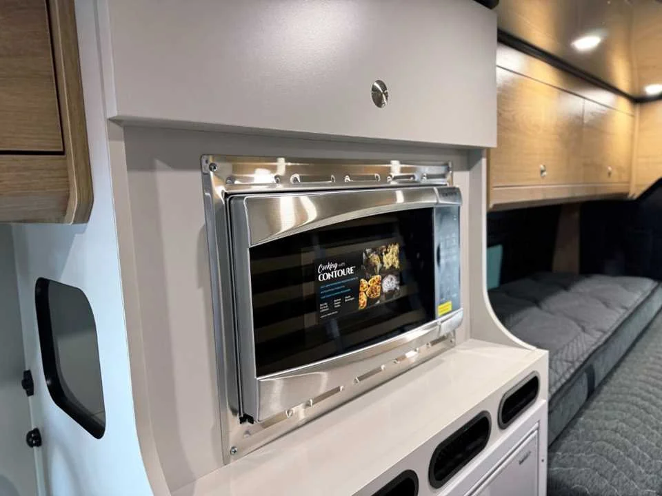 New 2026 GRANITE CRYSTAL METALLIC AIRSTREAM  image 17