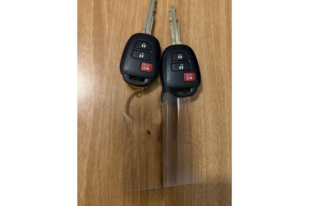 Used 2026 Beige Toyota L image 24