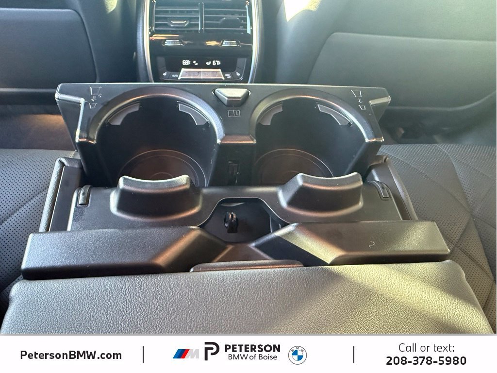 Used 2024 Gray BMW M60i image 24