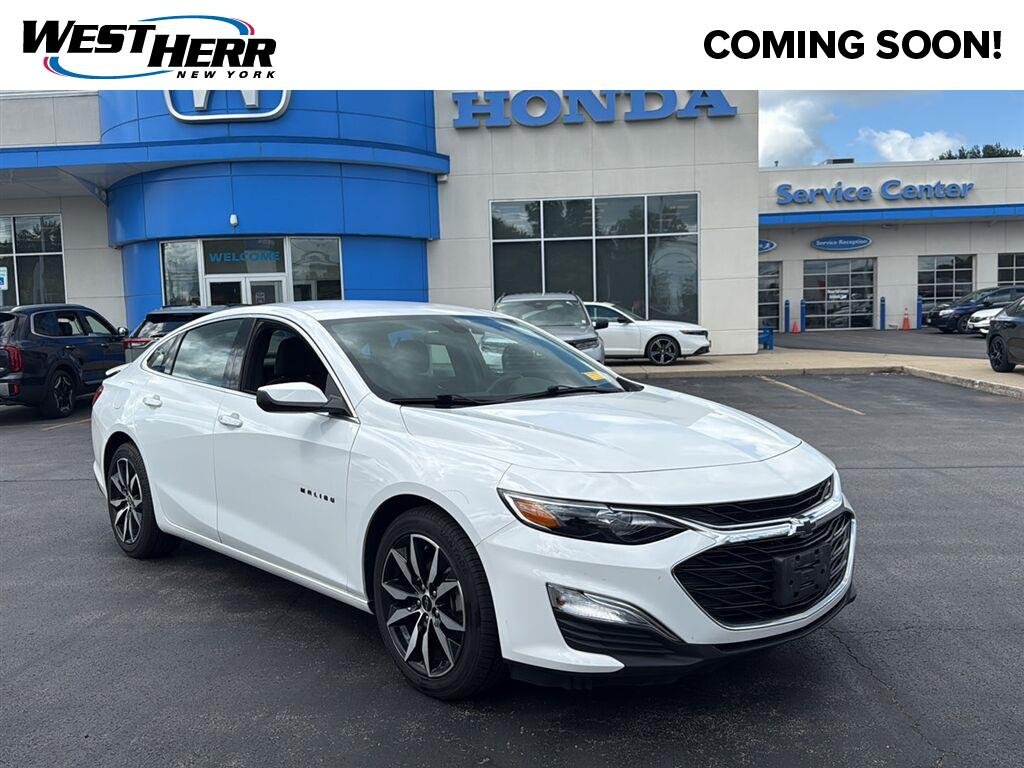 Used 2021 Summit White Chevrolet RS image 1