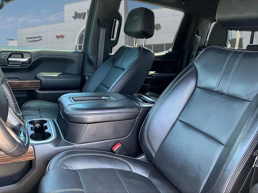Used 2021 Black Chevrolet High Country image 24