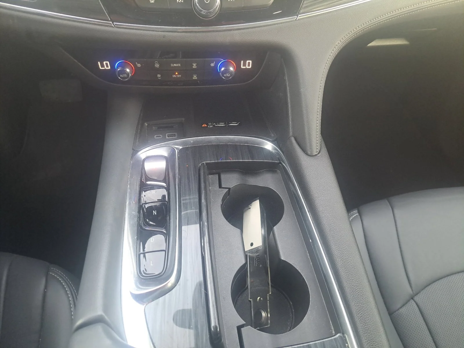 Used 2024 Moonstone Gray Metallic Buick Essence image 20