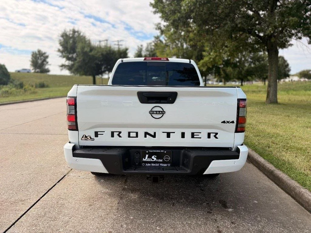 2026 Nissan Frontier SV - Photo 20