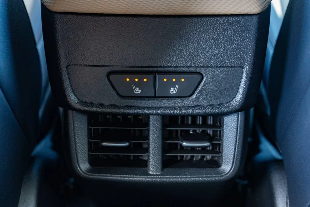 New 2027 Polar White Tricoat Chevrolet ACTIV image 10