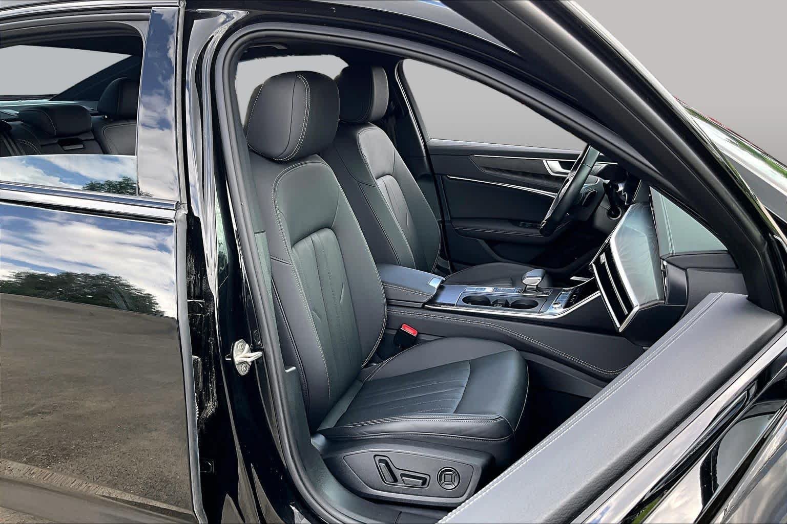 Used 2023 Mythos Black Metallic Audi Premium Plus image 8