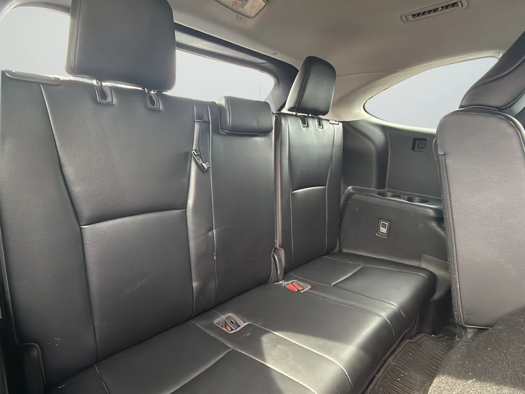 Used 2021  Toyota XLE image 28