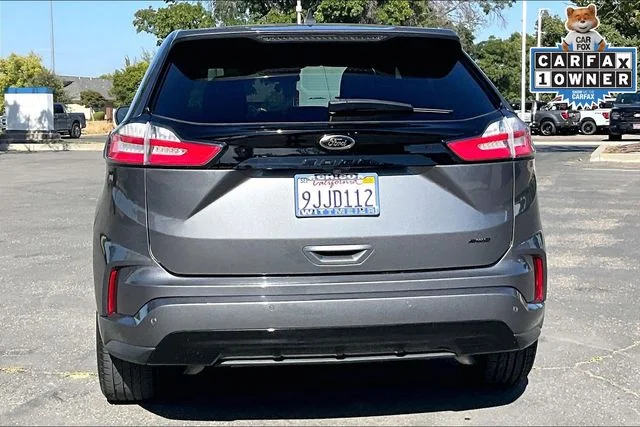Used 2023 Gray Metallic Ford SE image 4