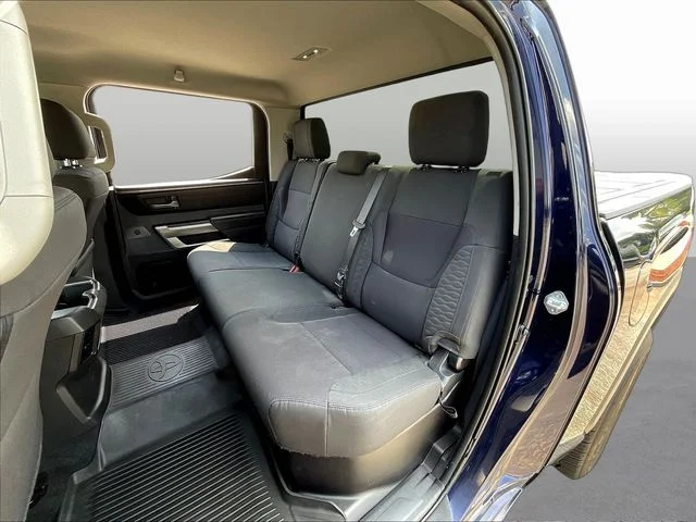 Used 2023  Toyota SR5 image 25