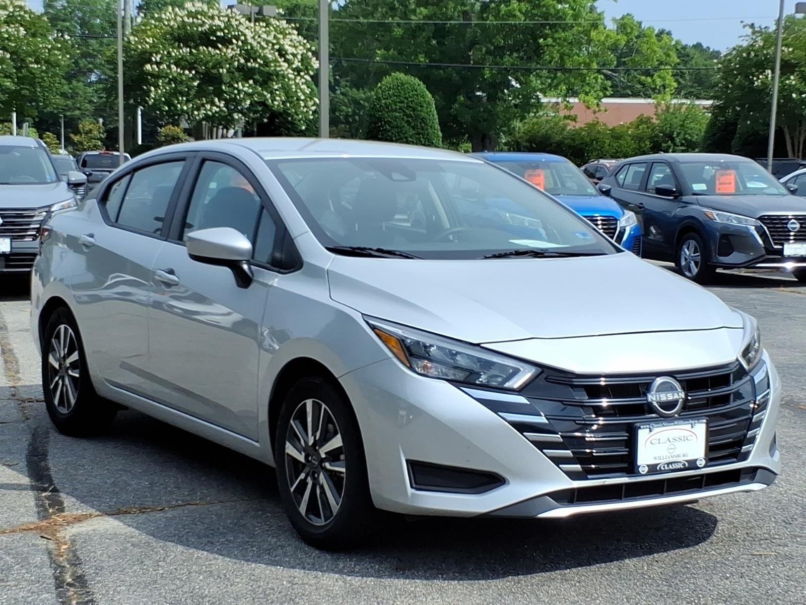 Used 2025 Brilliant Silver Metallic Nissan SV image 5