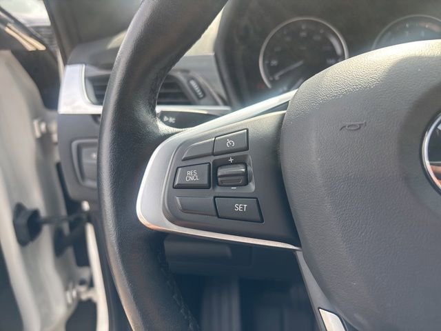 Used 2018 Alpine White BMW xDrive28i image 23