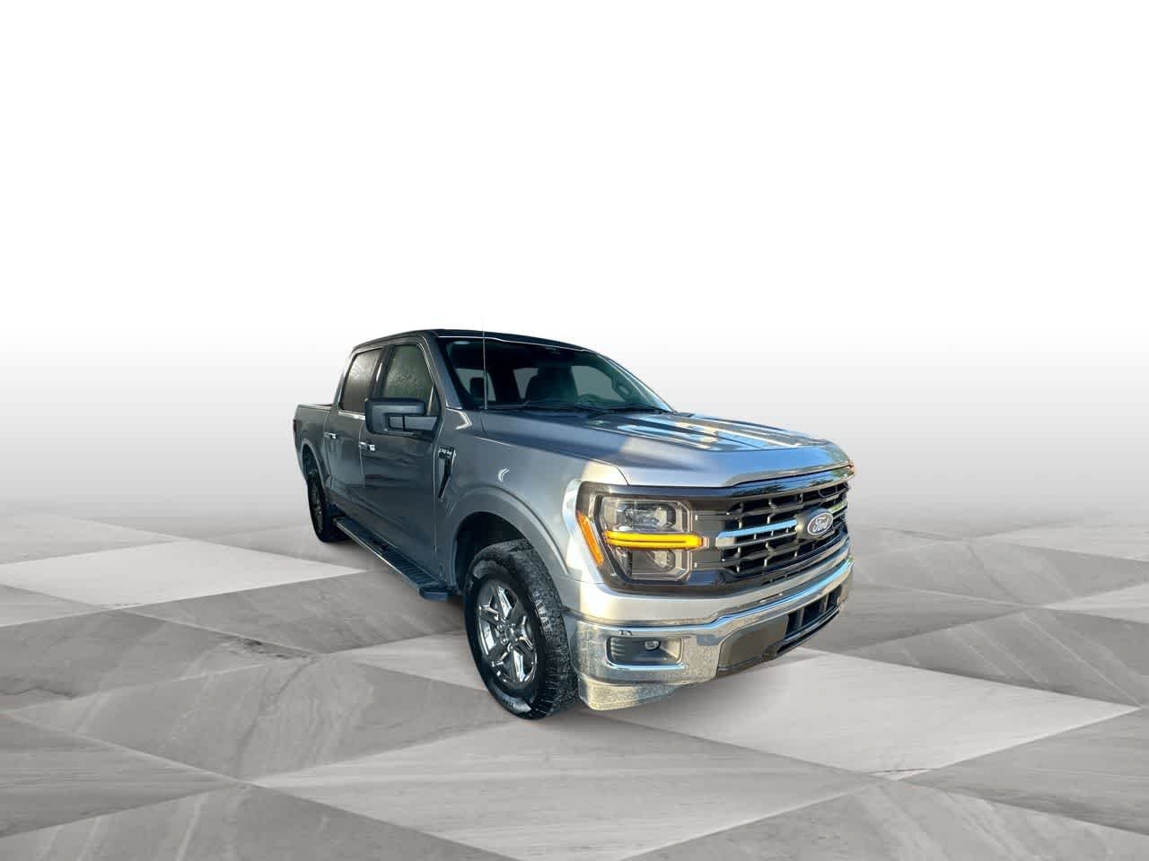Used 2025 Iconic Silver Metallic Ford XLT image 2