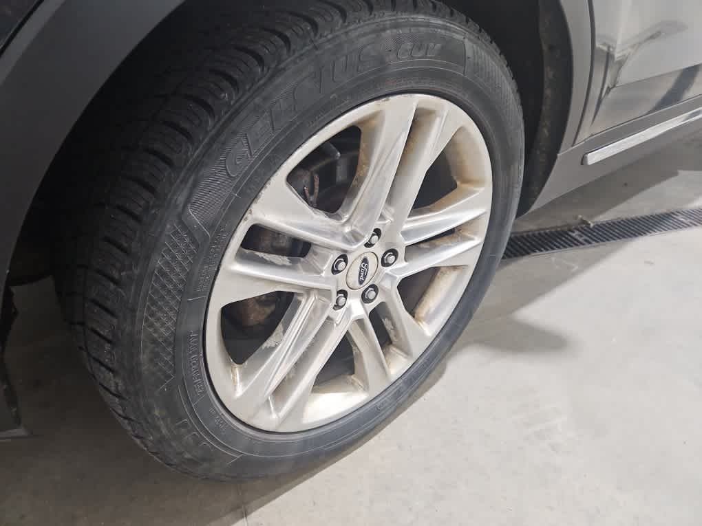 Used 2017 Smoked Quartz Metallic Tinted Clearcoat Ford XLT image 7