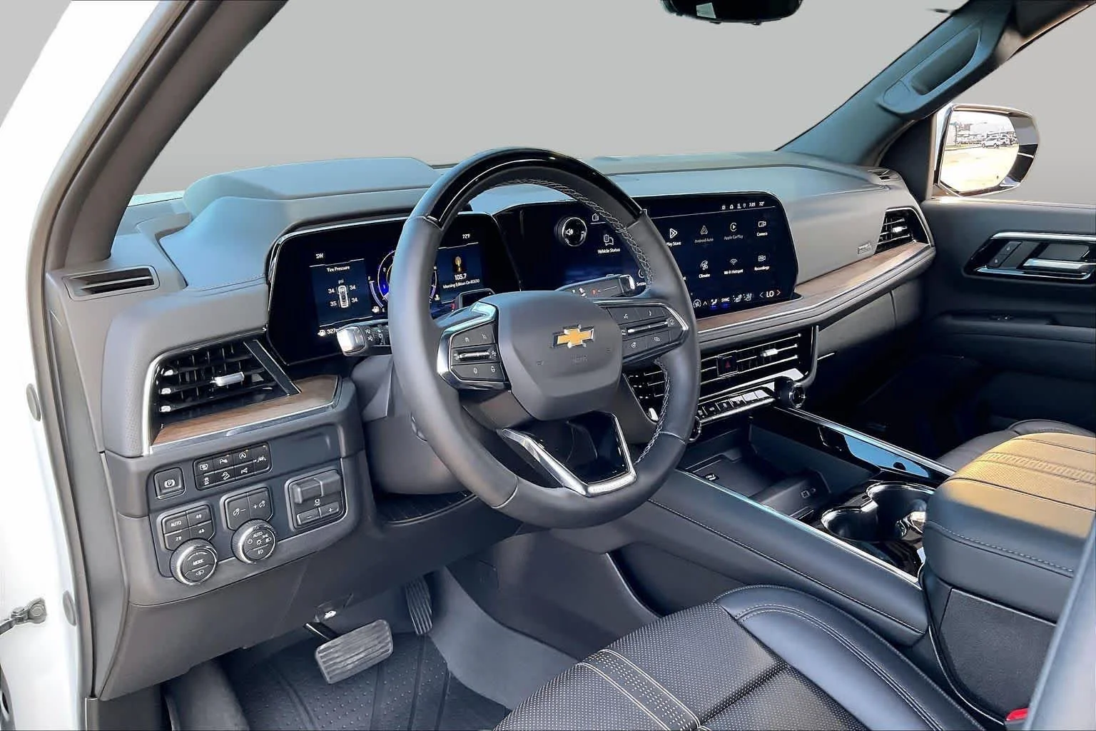 Used 2026 Polar White Tricoat Chevrolet High Country image 17