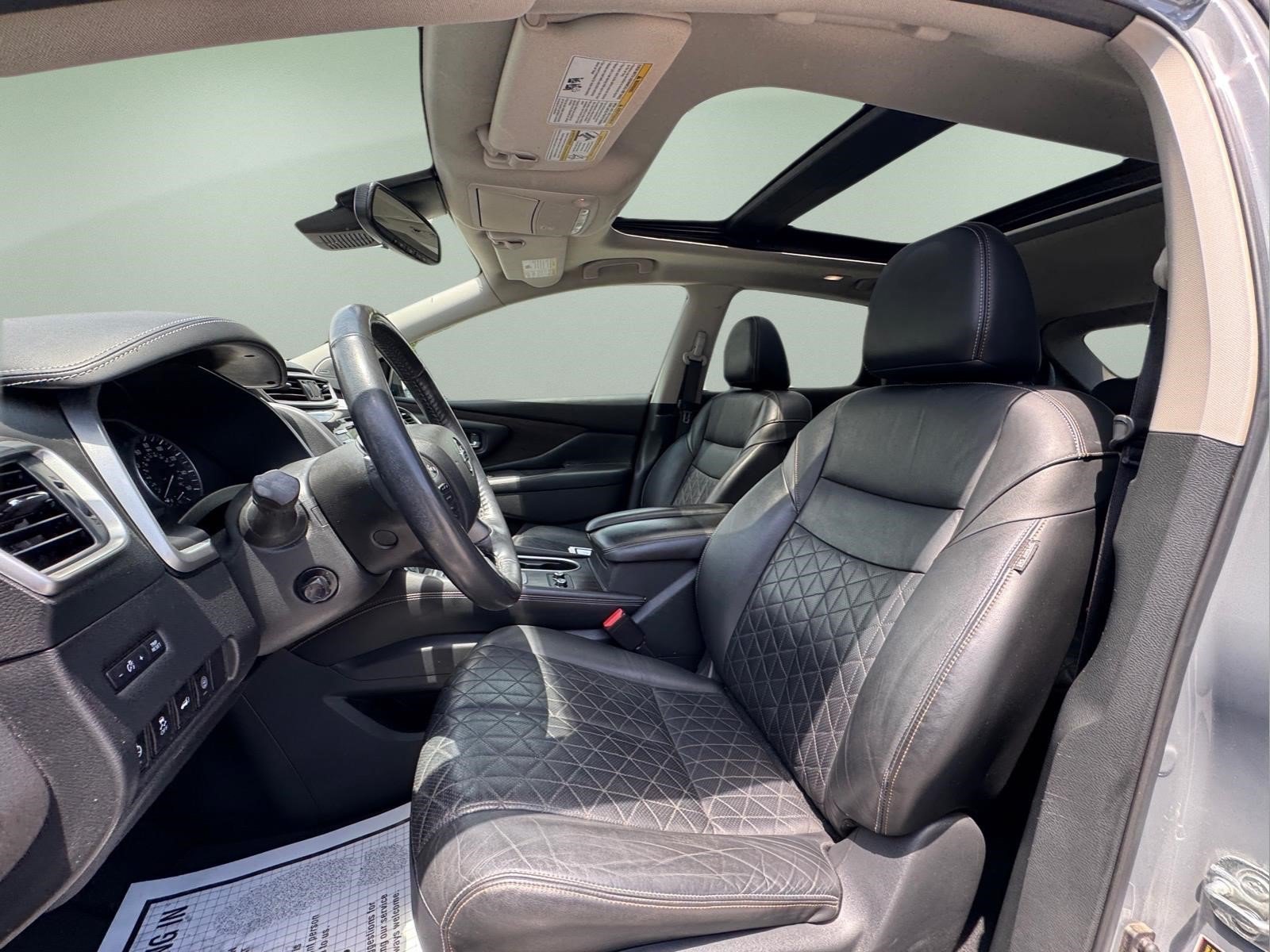 Used 2022 Boulder Gray Pearl Nissan Platinum image 21