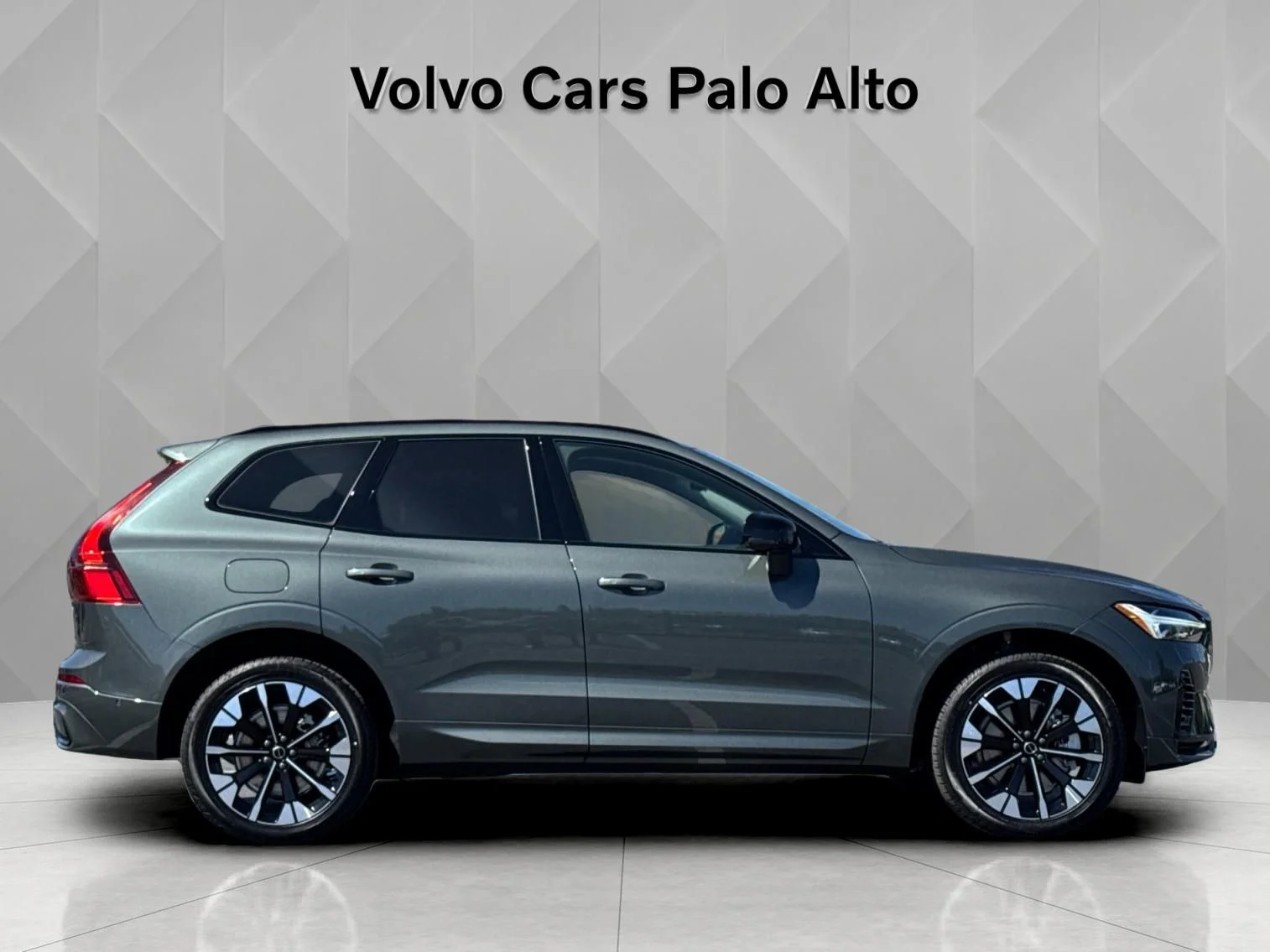 New 2026  Volvo T8 Plus image 10