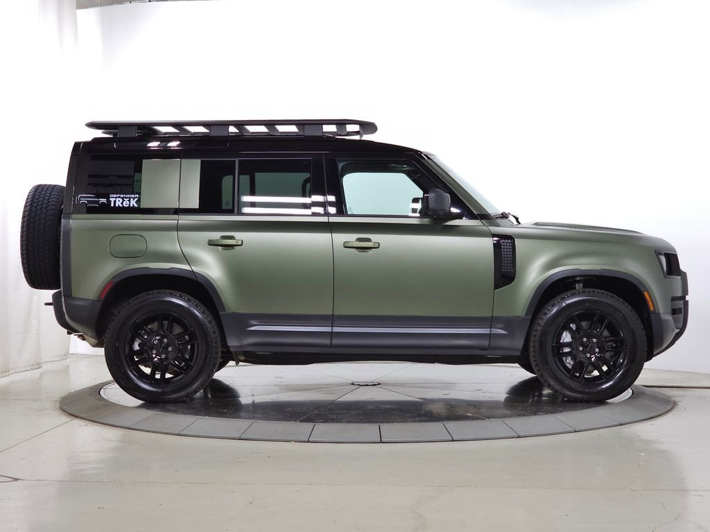 New 2026 Woolstone Green Land Rover S image 6