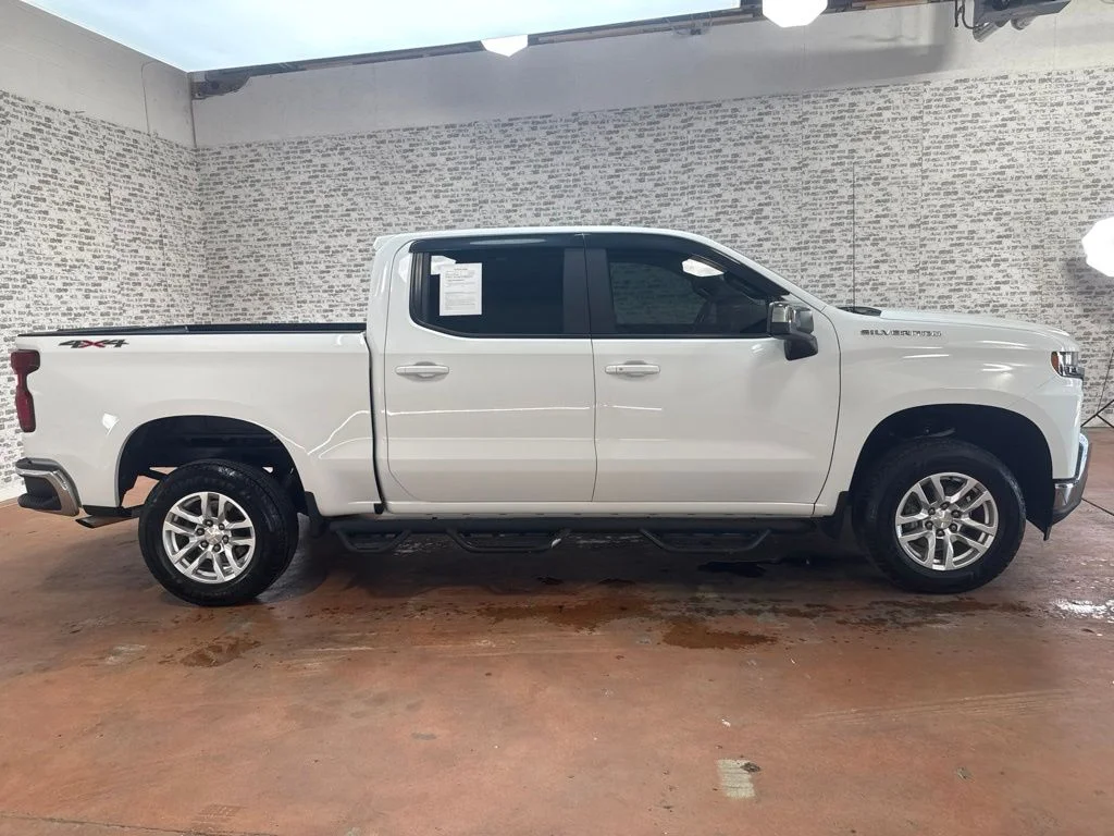 Used 2020 Summit White Chevrolet LT image 8