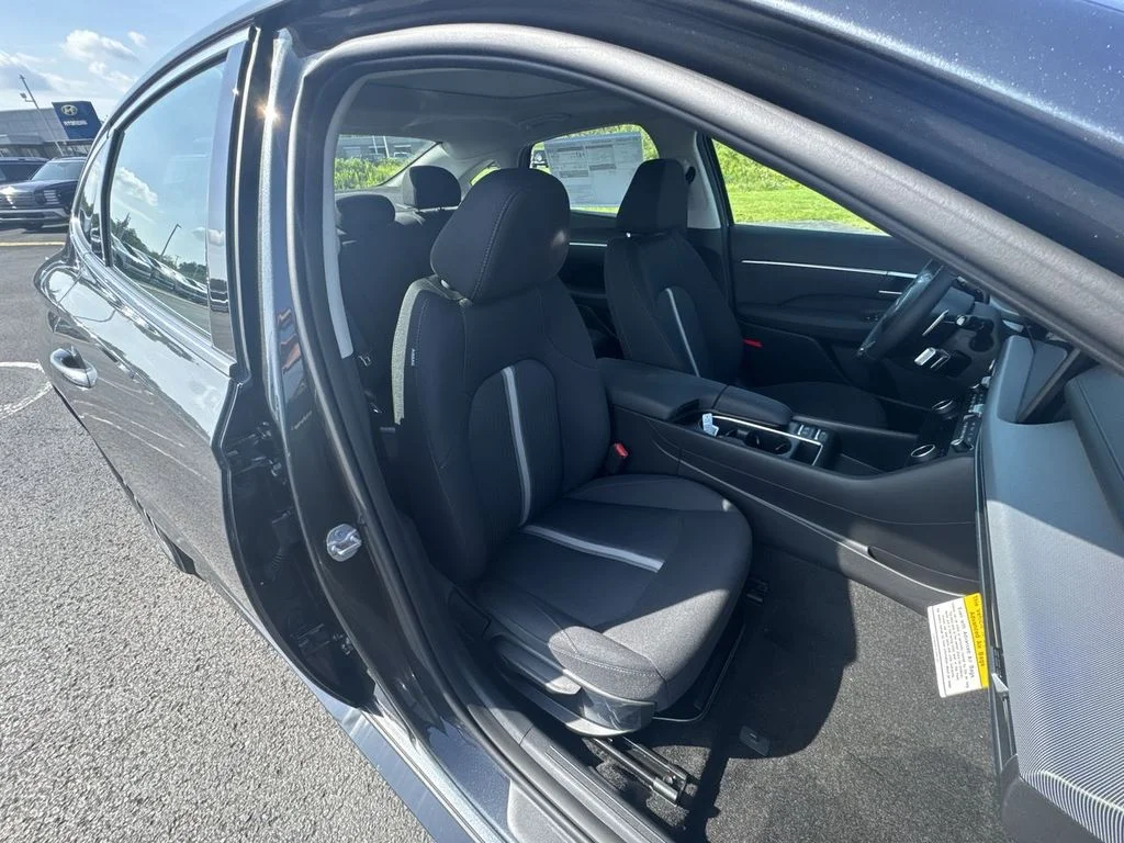 New 2026 Gray Hyundai SEL image 31