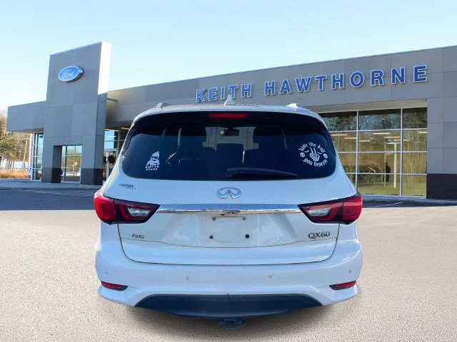 Used 2019 Majestic White INFINITI LUXE image 6