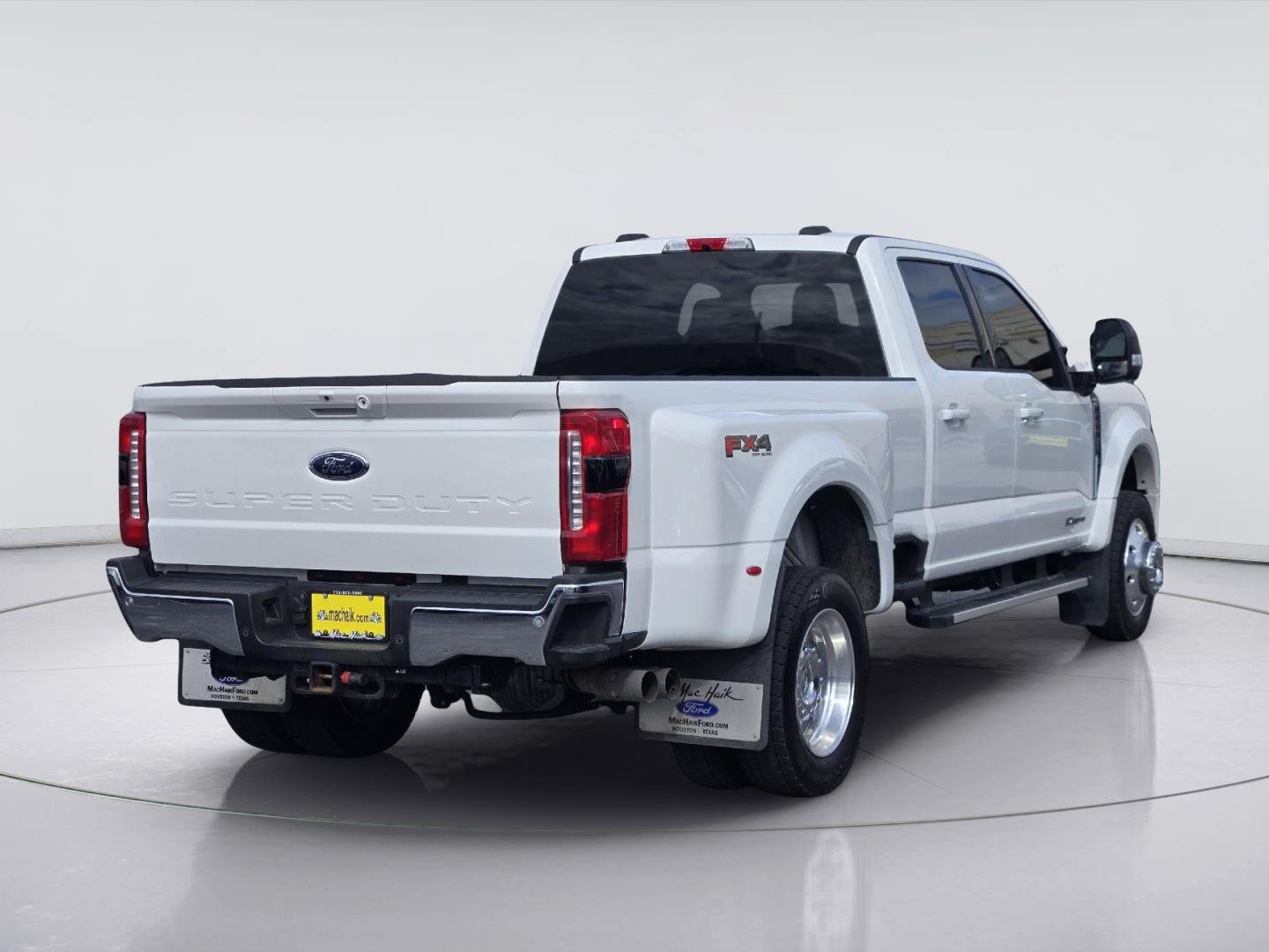 Used 2026 Star White Metallic Tri-Coat Ford Lariat image 6
