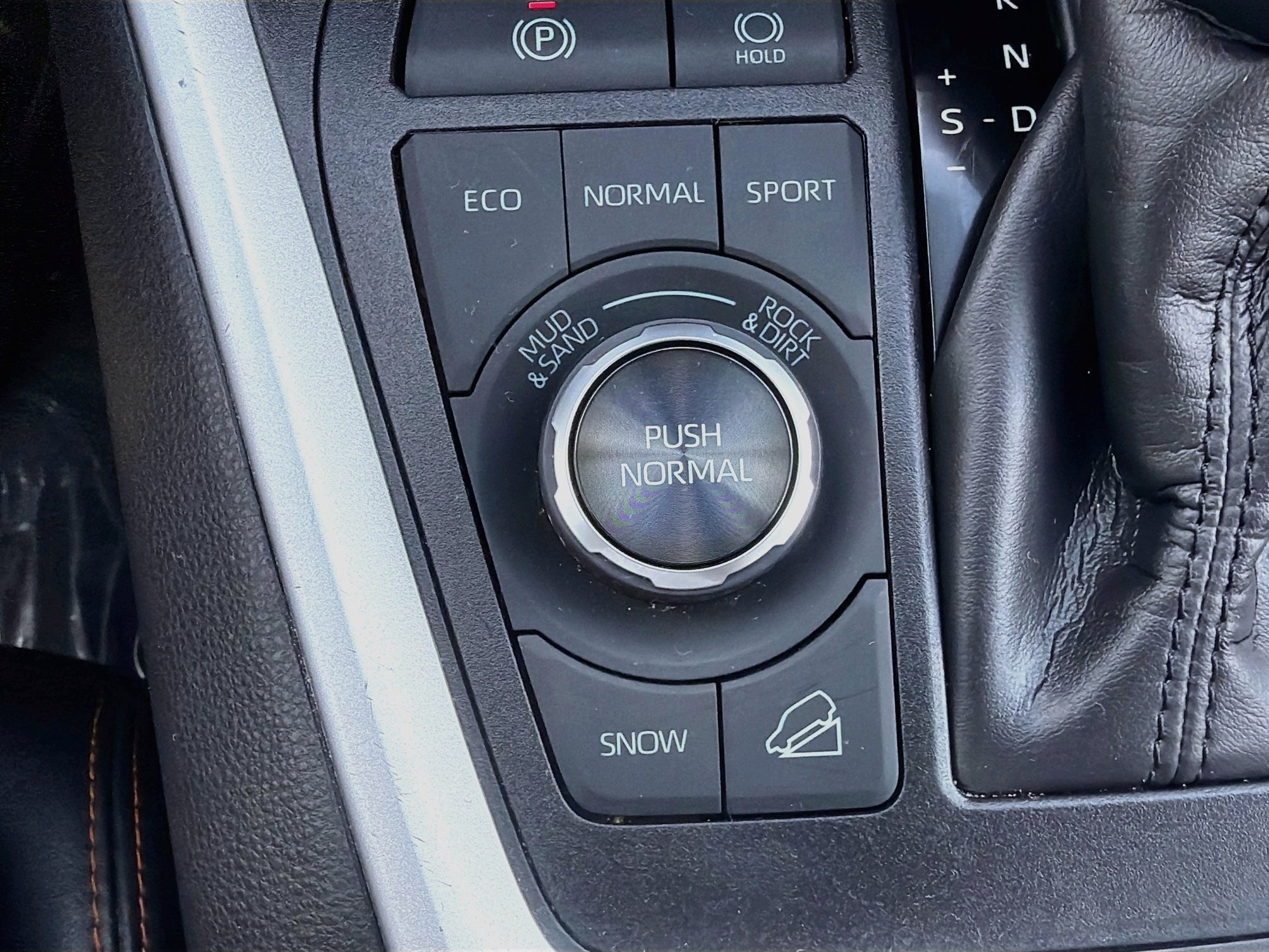 2024 Toyota RAV4 Adventure - Photo 27