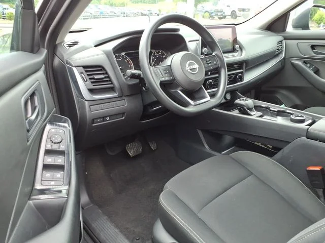 Used 2024 Gray Nissan S image 19