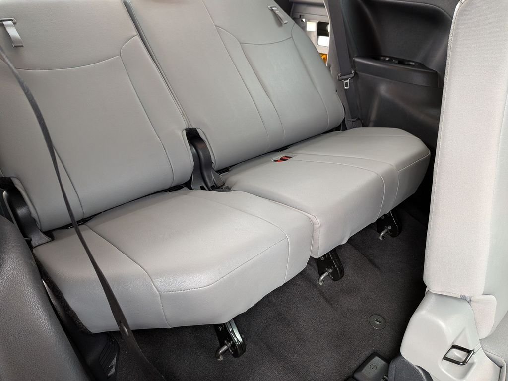 Used 2026  Toyota XLE image 19