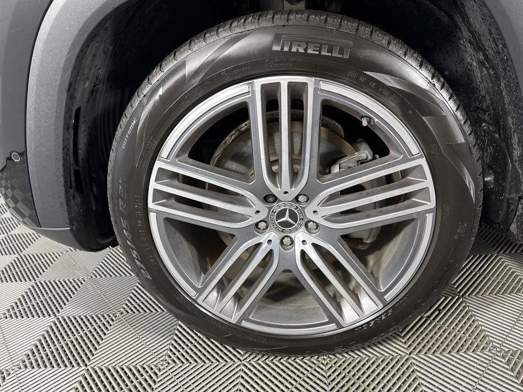 Used 2023 Obsidian Black Metallic Mercedes-Benz GLS 450 image 6