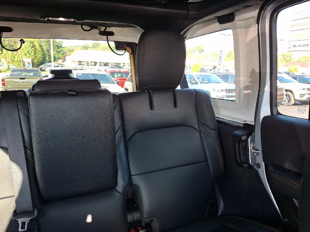 Used 2024 Silver Jeep Sahara 4xe image 21