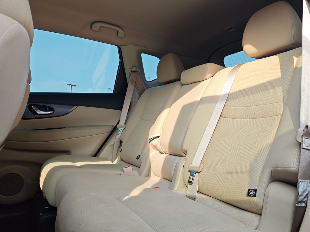 Used 2016 Blue Nissan SV image 14