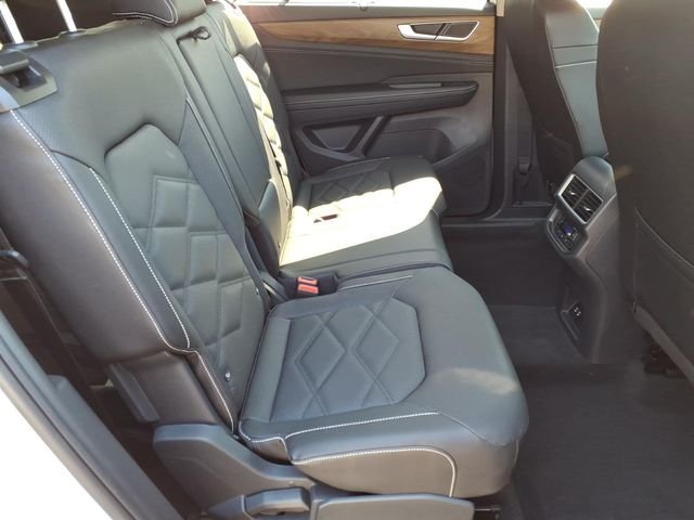 Used 2026 White Volkswagen 2.0T SE w/Technology image 22