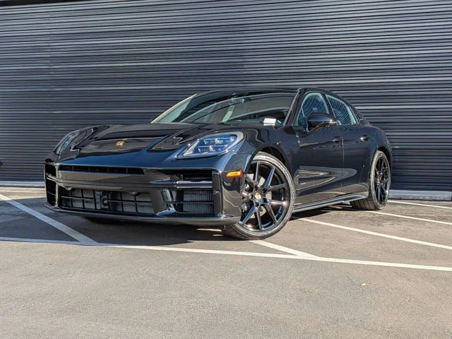 2026 Porsche Panamera 