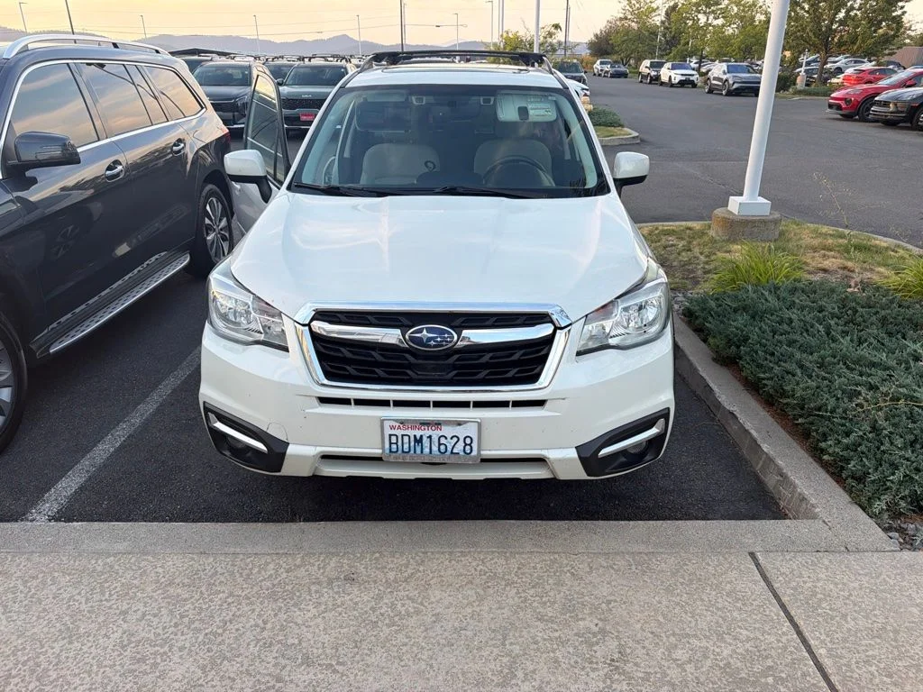 Used 2017 White Subaru 2.5i Premium image 2