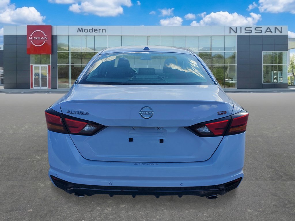 New 2026 Gray Sky Pearl Nissan SR image 5