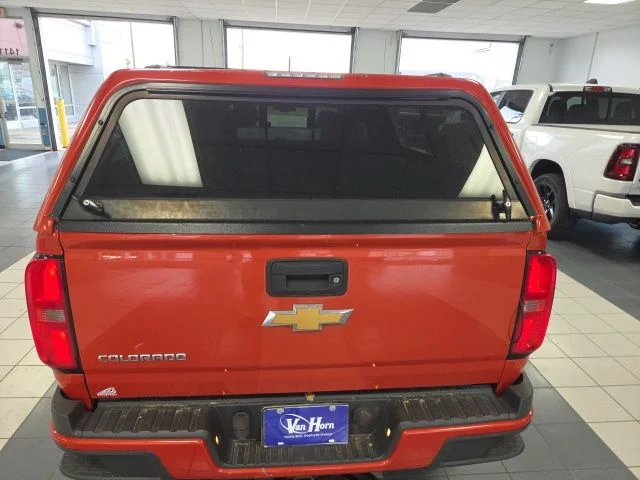 Used 2016 Orange Metallic Chevrolet Z71 image 4