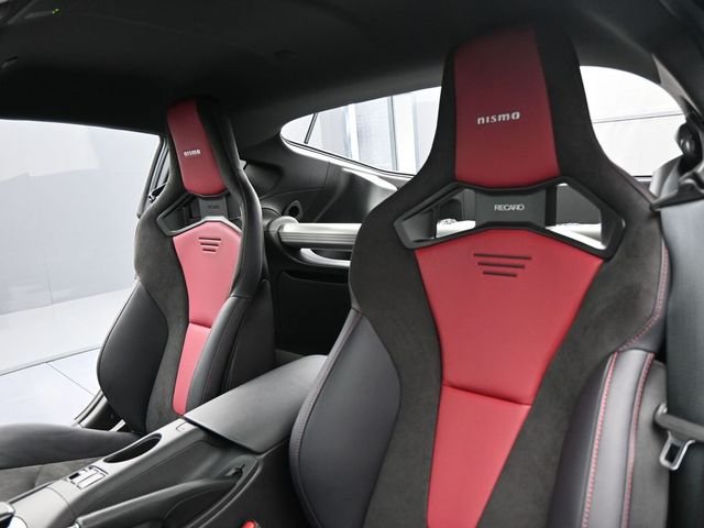 2025 Nissan Z NISMO - Photo 25