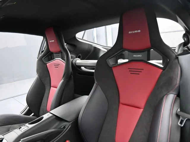 2025 Nissan Z NISMO - Photo 25