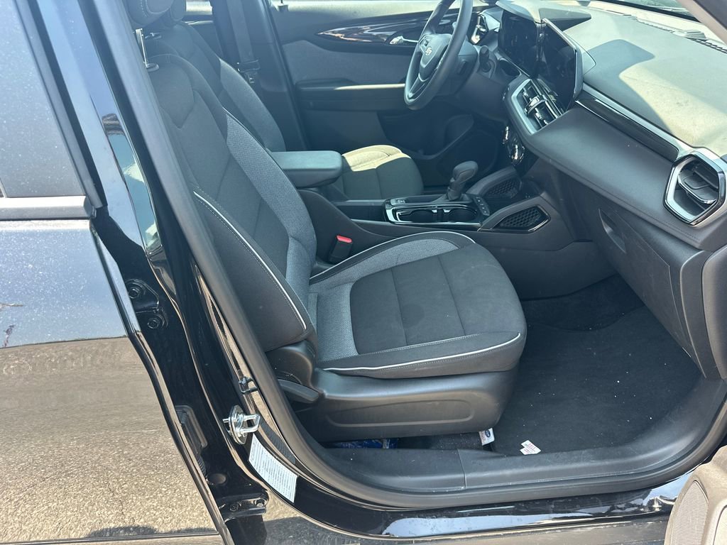 2025 Chevrolet Trailblazer LT - Photo 13