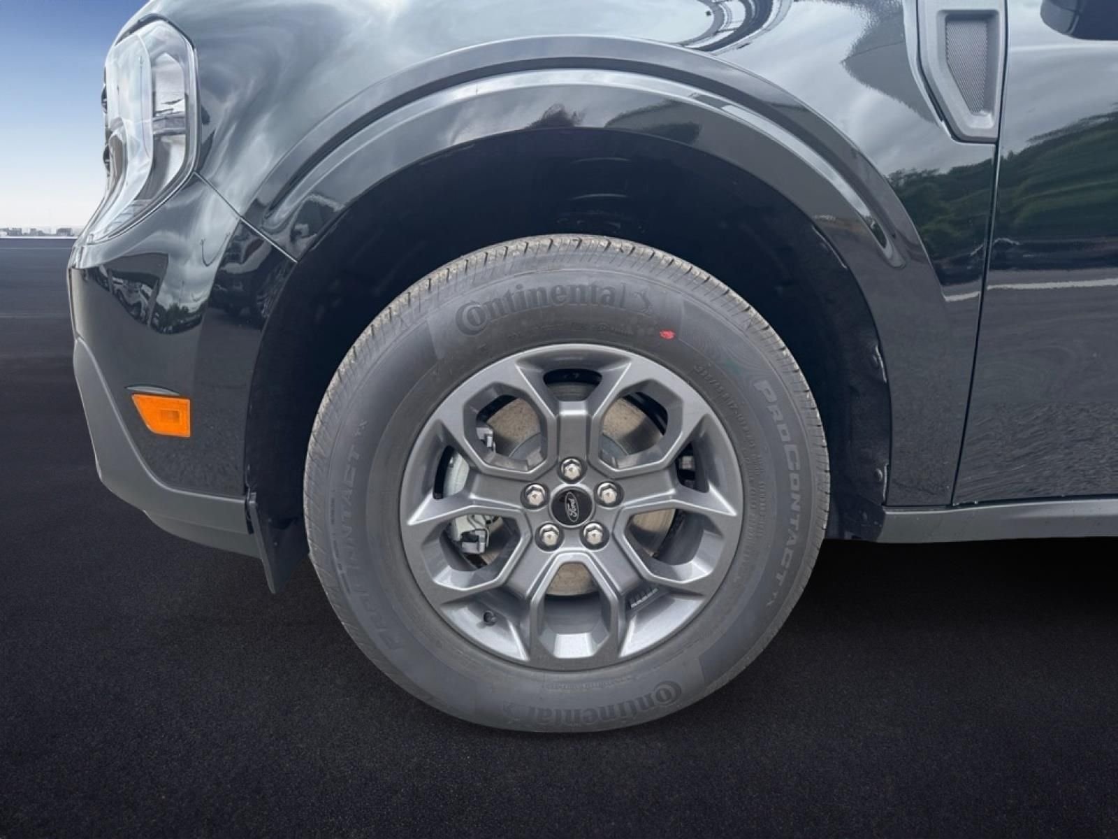 New 2026 Shadow Black Ford XLT image 10
