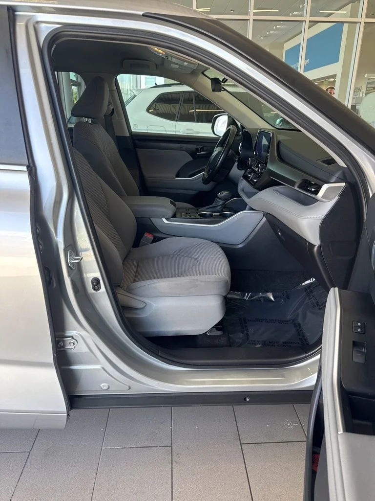 Used 2023 Silver Toyota LE image 8