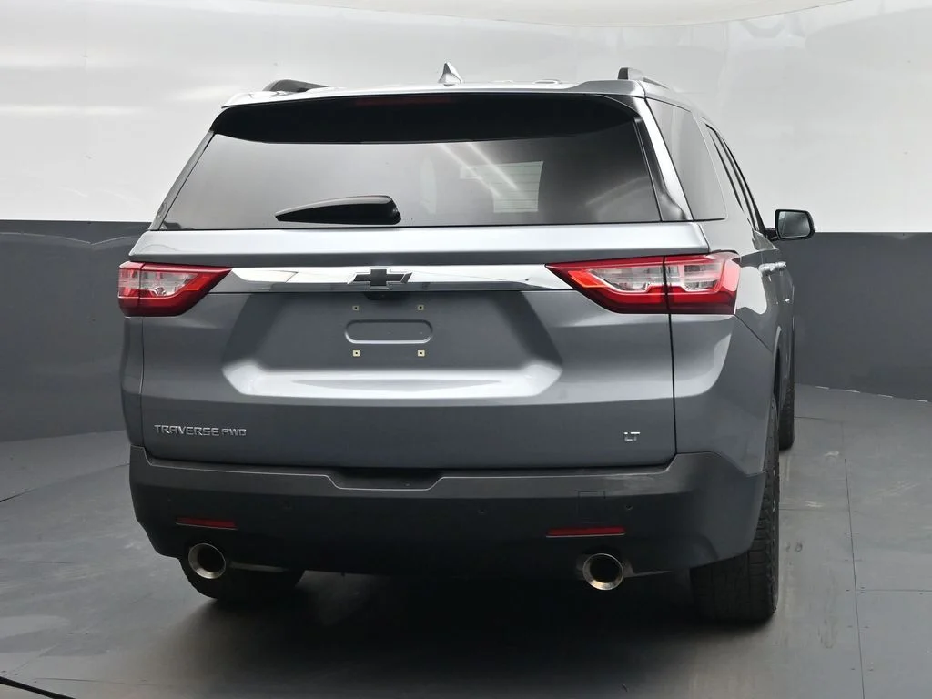 Used 2019 Gray Chevrolet 3LT image 28