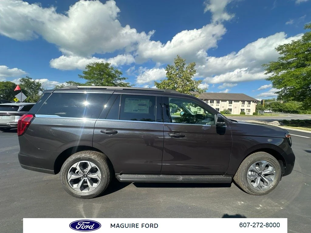 New 2027 Dark Matter Gray Metallic Ford Active image 3