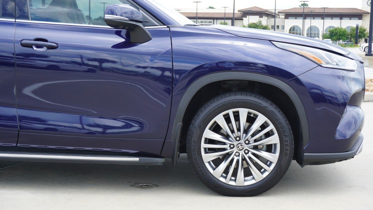 Used 2024 Blue Toyota Platinum image 9