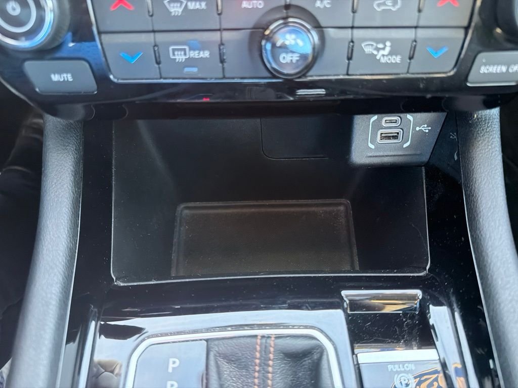 Used 2022 Gray Jeep Limited image 24