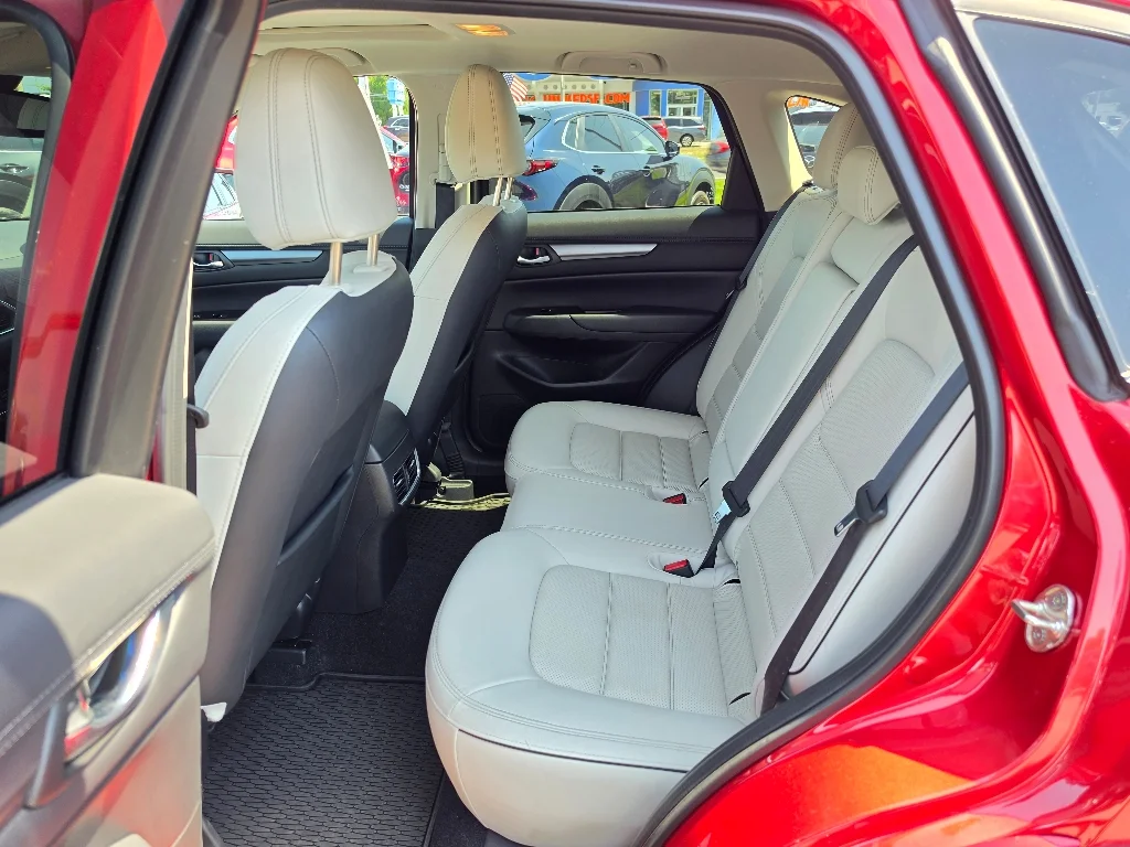 Used 2024 Soul Red Crystal Metallic Mazda 2.5 S Preferred Package image 33