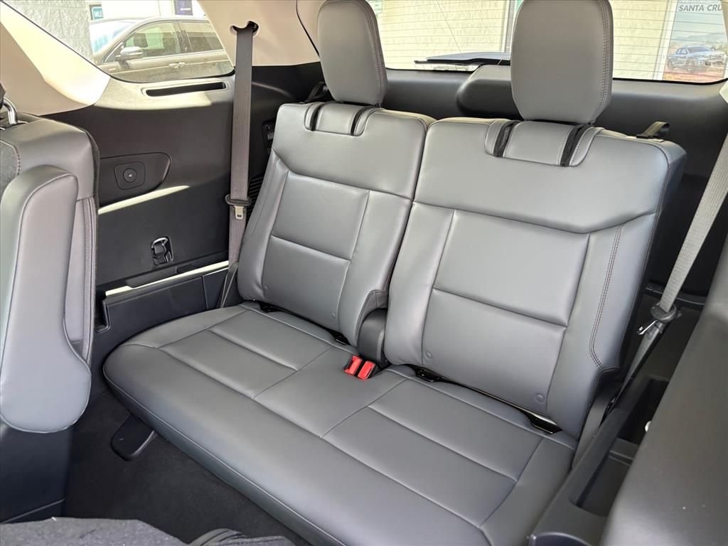 New 2026 Carbonized Gray Metallic Ford Active image 11