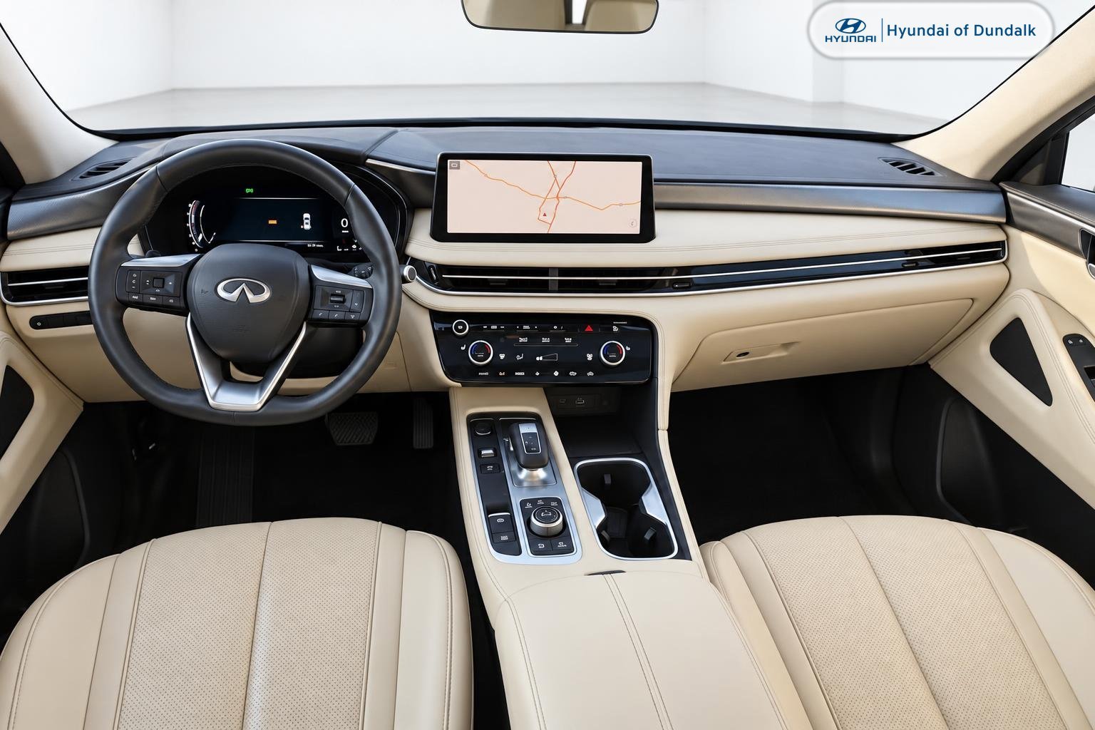 Used 2024 Black INFINITI LUXE image 8
